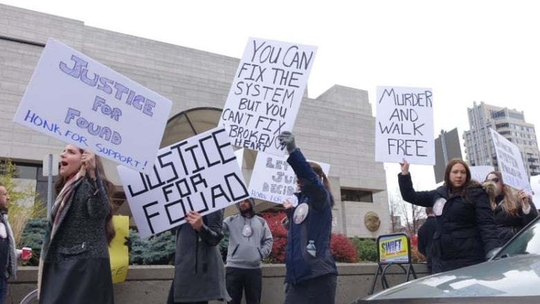 Ontario judges stayed 46 cases due to court delays in 2016