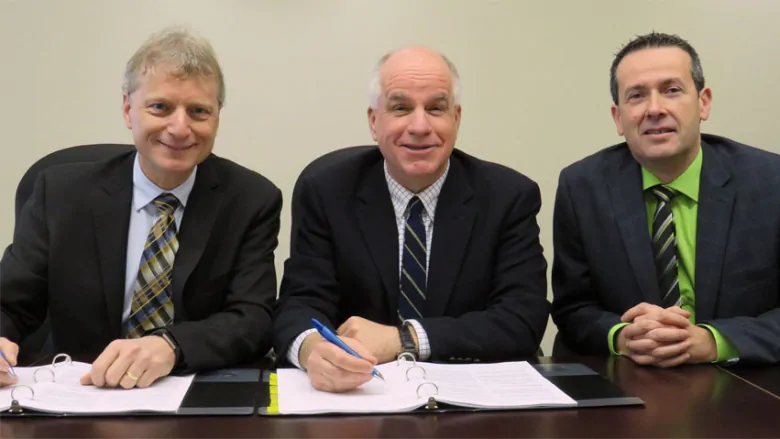 Crown prosecutors sign new contract with N.B. government